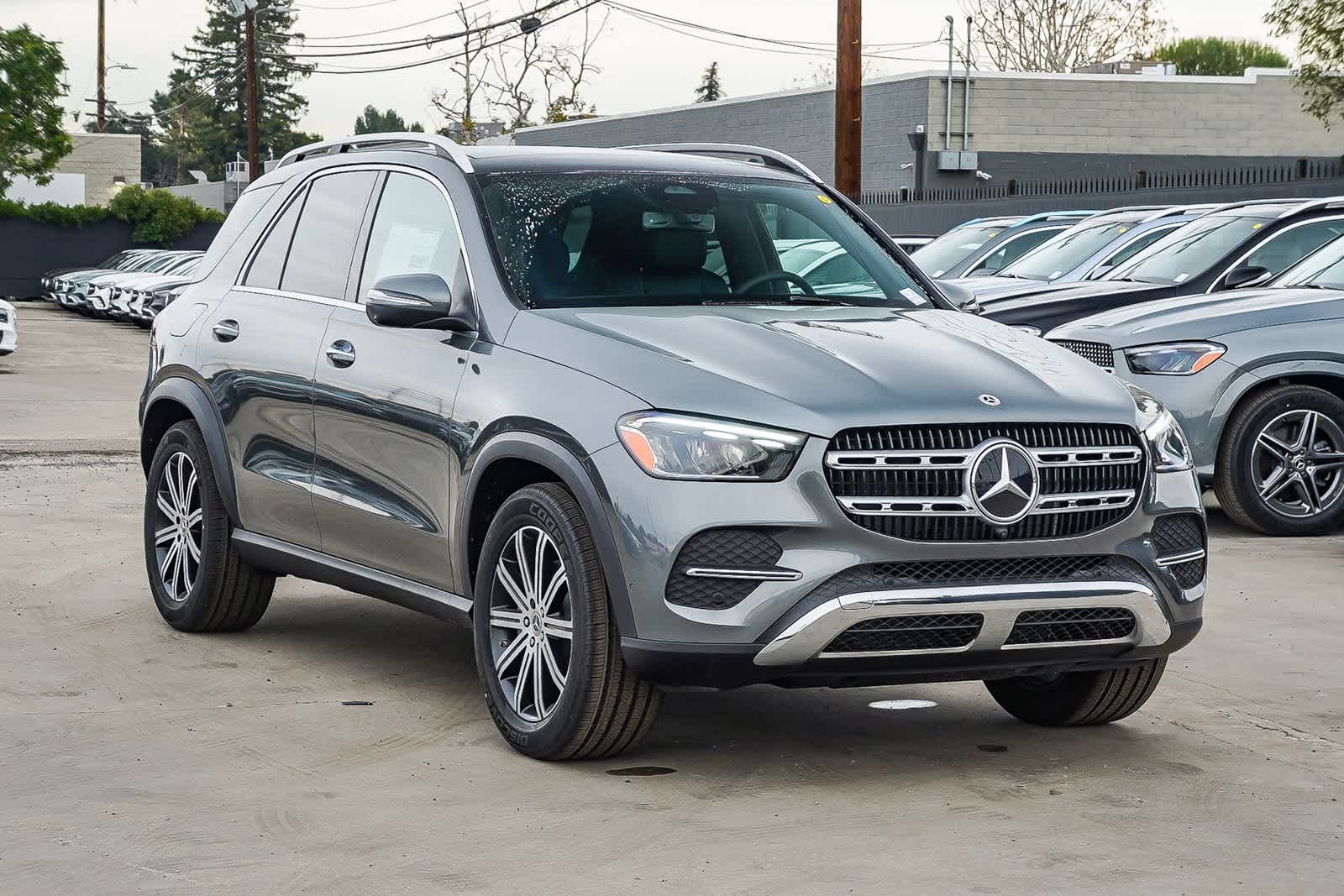 Thumbnail: 2026 Mercedes-Benz GLE - 3