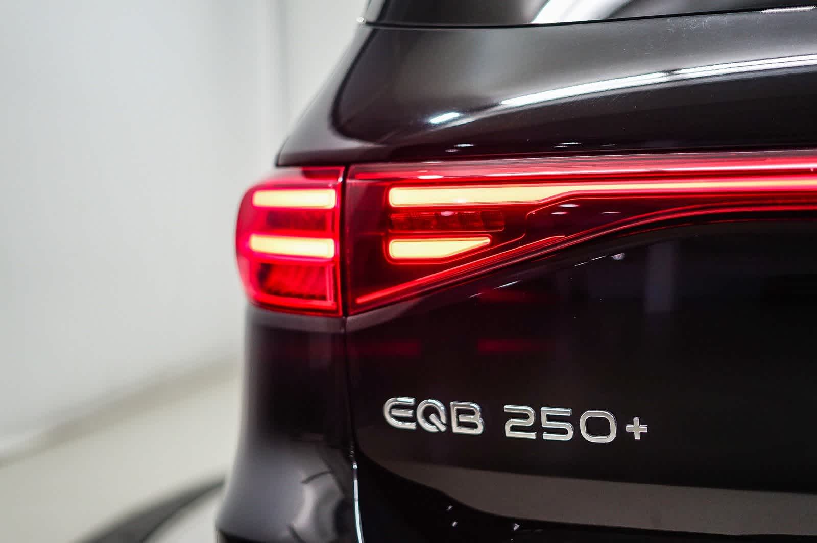 Thumbnail: 2024 Mercedes-Benz EQB - 9