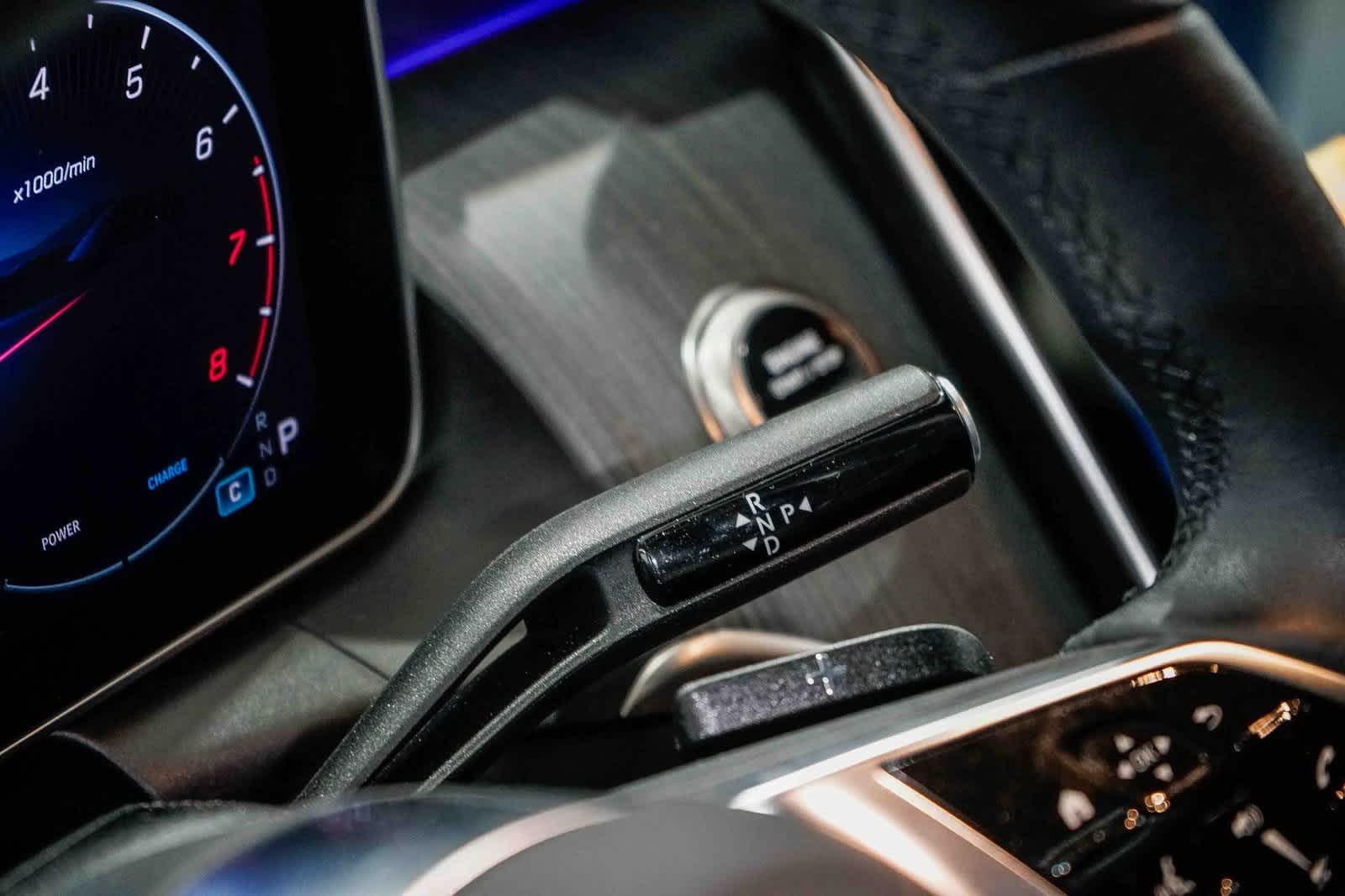 Thumbnail: 2025 Mercedes-Benz GLC - 21