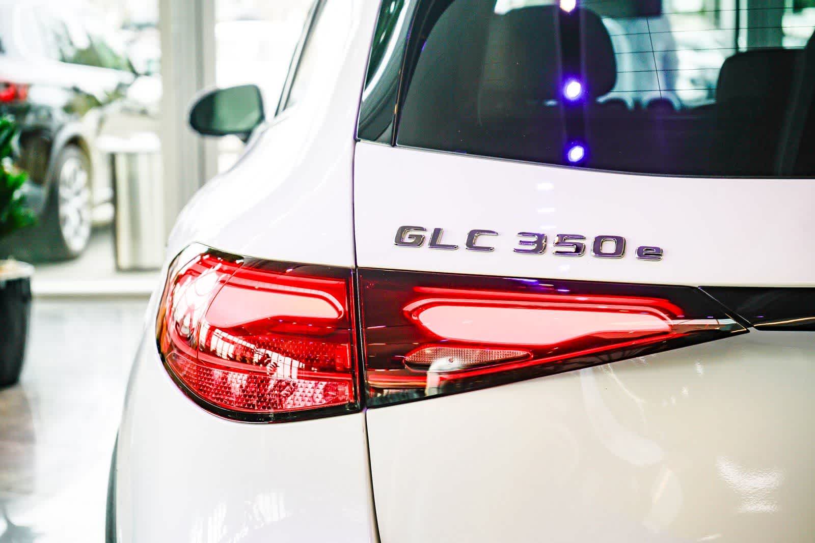 Thumbnail: 2025 Mercedes-Benz GLC - 9