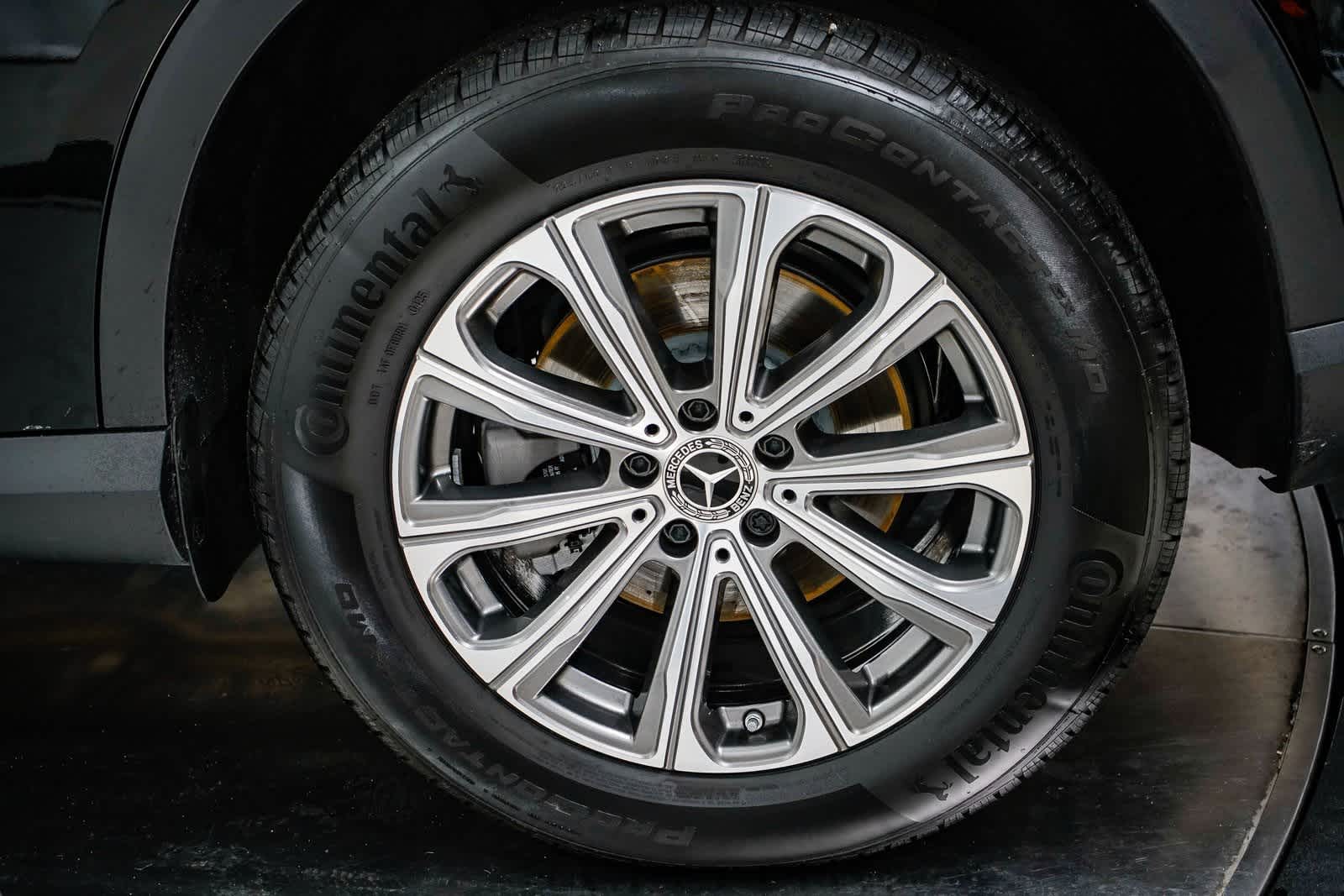 Thumbnail: 2025 Mercedes-Benz GLC - 10