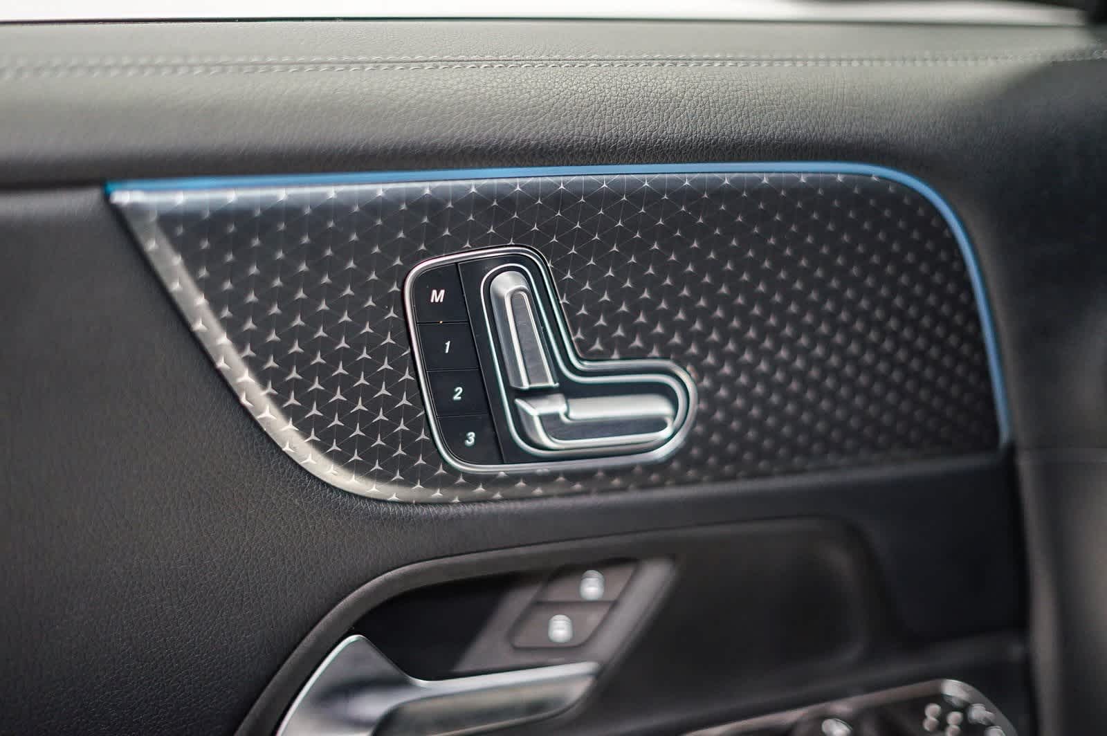 Thumbnail: 2024 Mercedes-Benz EQB - 21