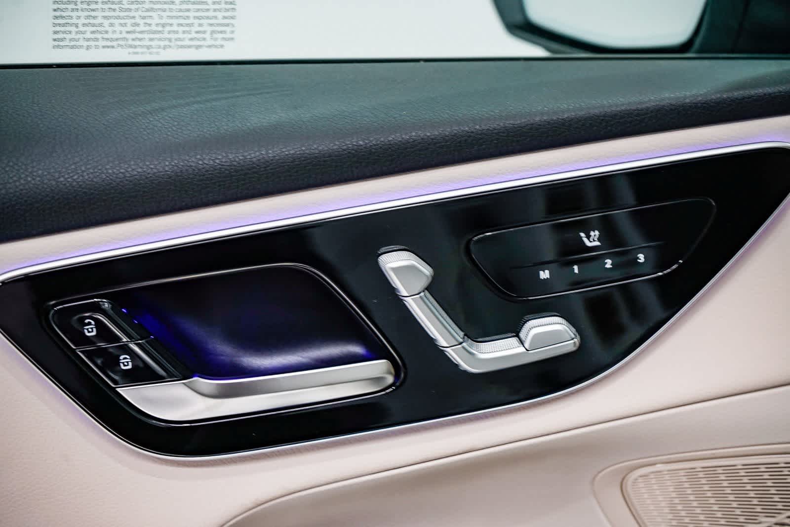 Thumbnail: 2025 Mercedes-Benz GLC - 20