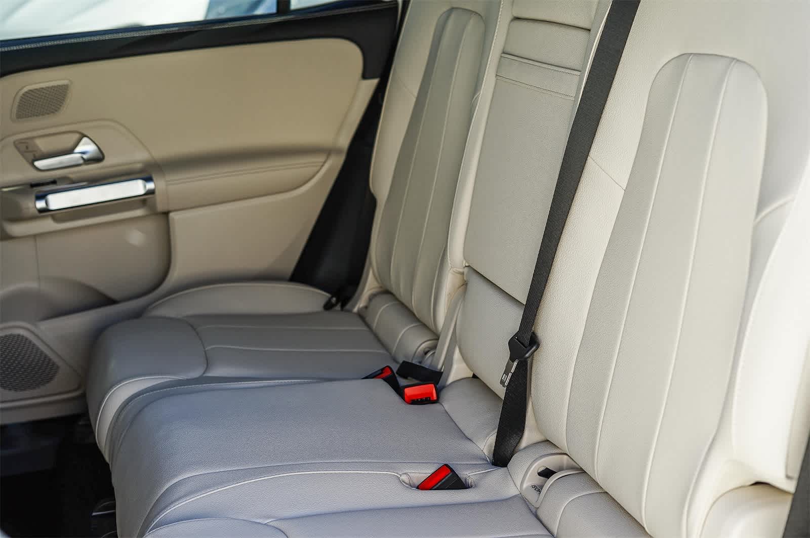 Thumbnail: 2026 Mercedes-Benz GLB - 22