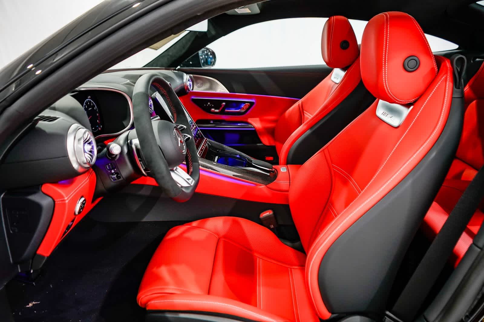 Thumbnail: 2025 Mercedes-Benz AMG GT - 17
