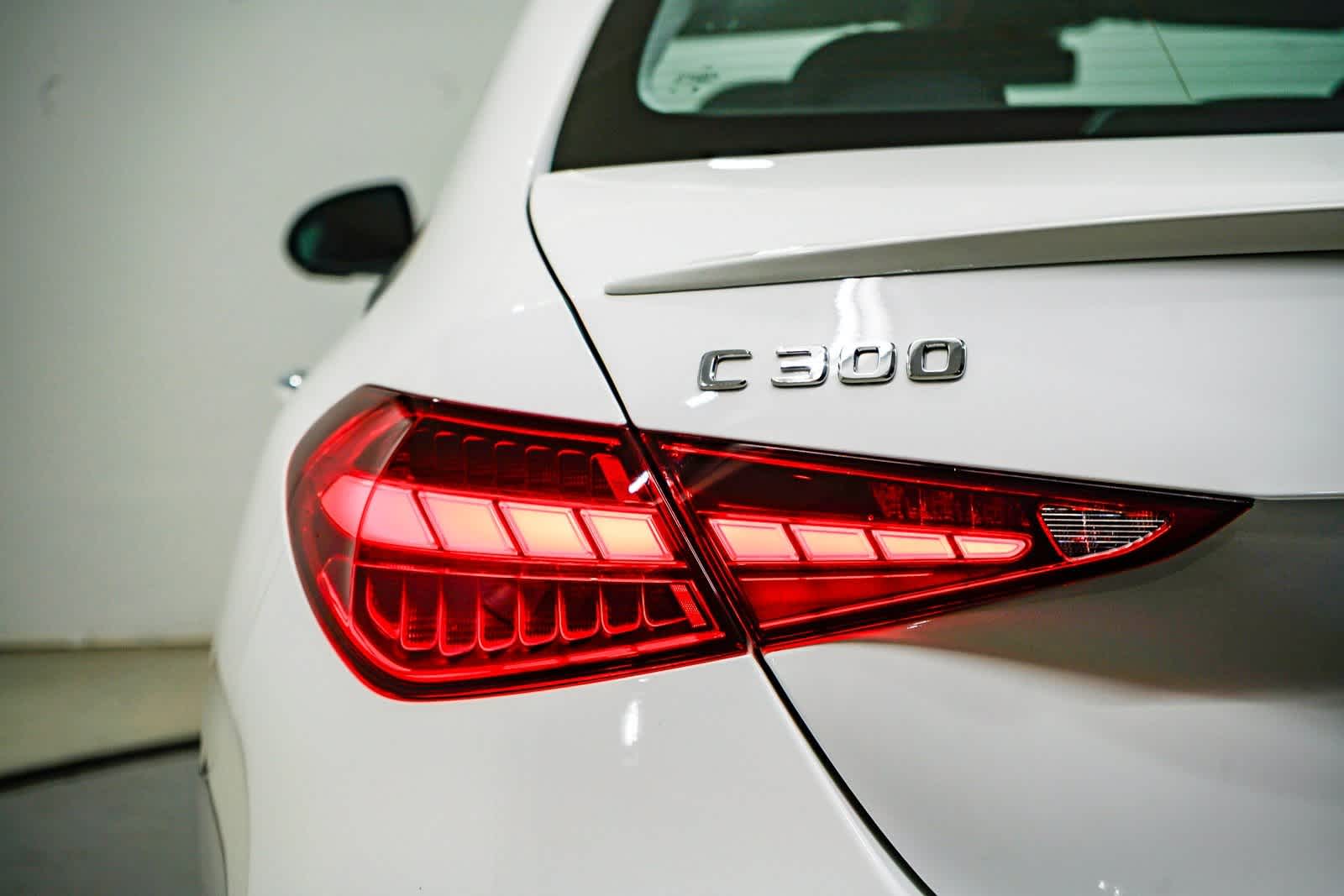 Thumbnail: 2025 Mercedes-Benz C-Class - 9