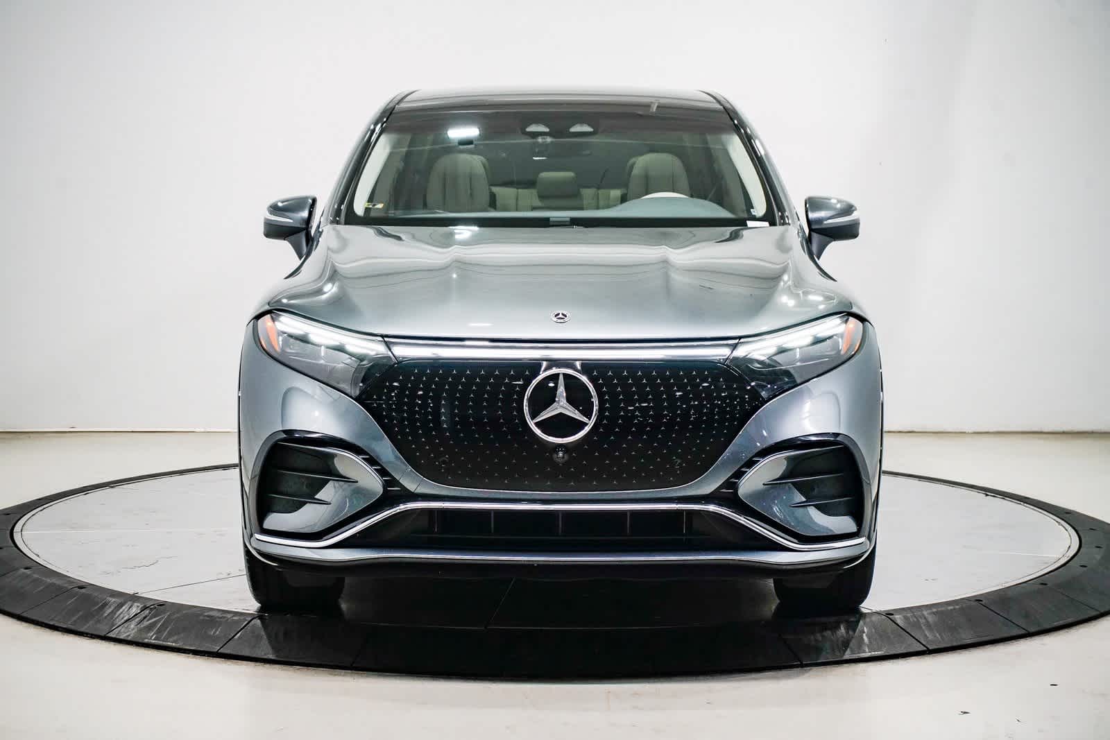 Thumbnail: 2023 Mercedes-Benz EQS - 6