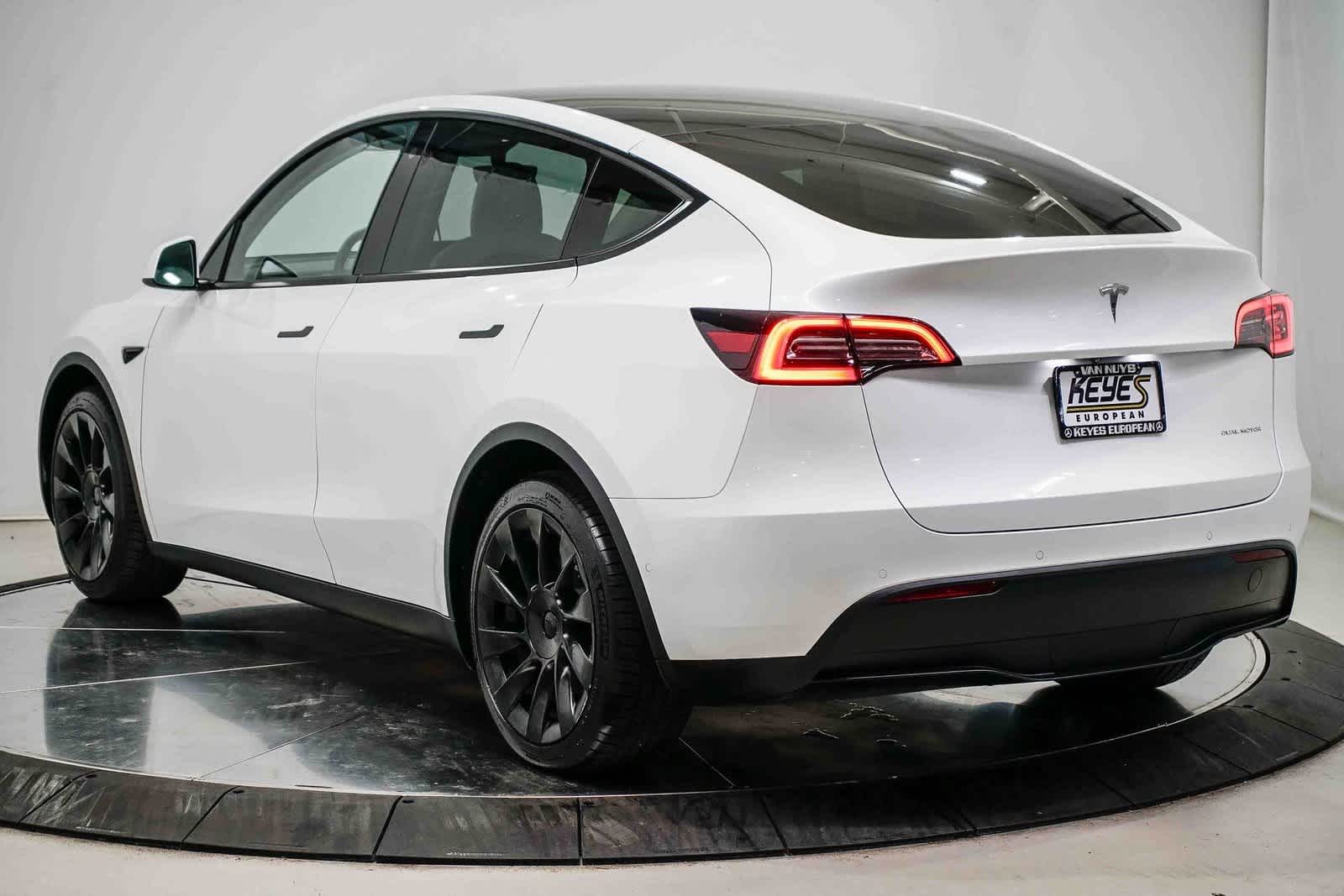 Thumbnail: 2022 Tesla Model Y - 2