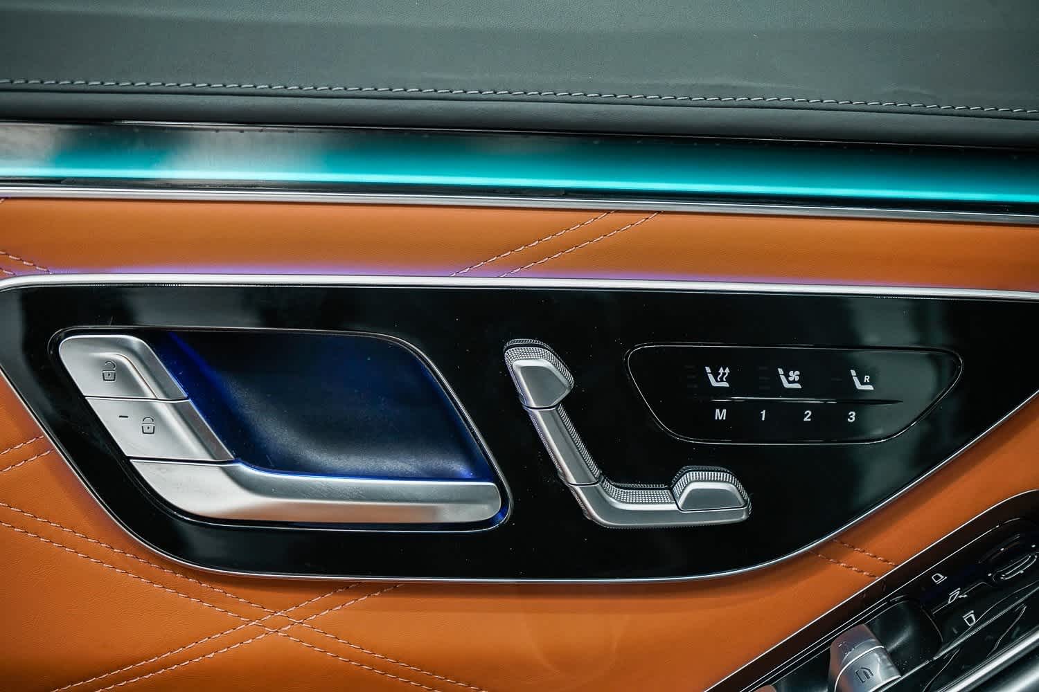 Thumbnail: 2024 Mercedes-Benz S-Class - 24