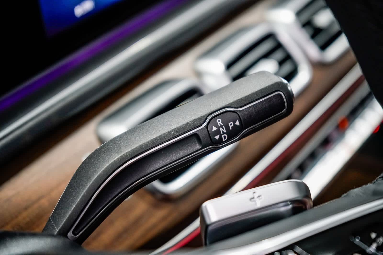 Thumbnail: 2025 Mercedes-Benz GLE - 22