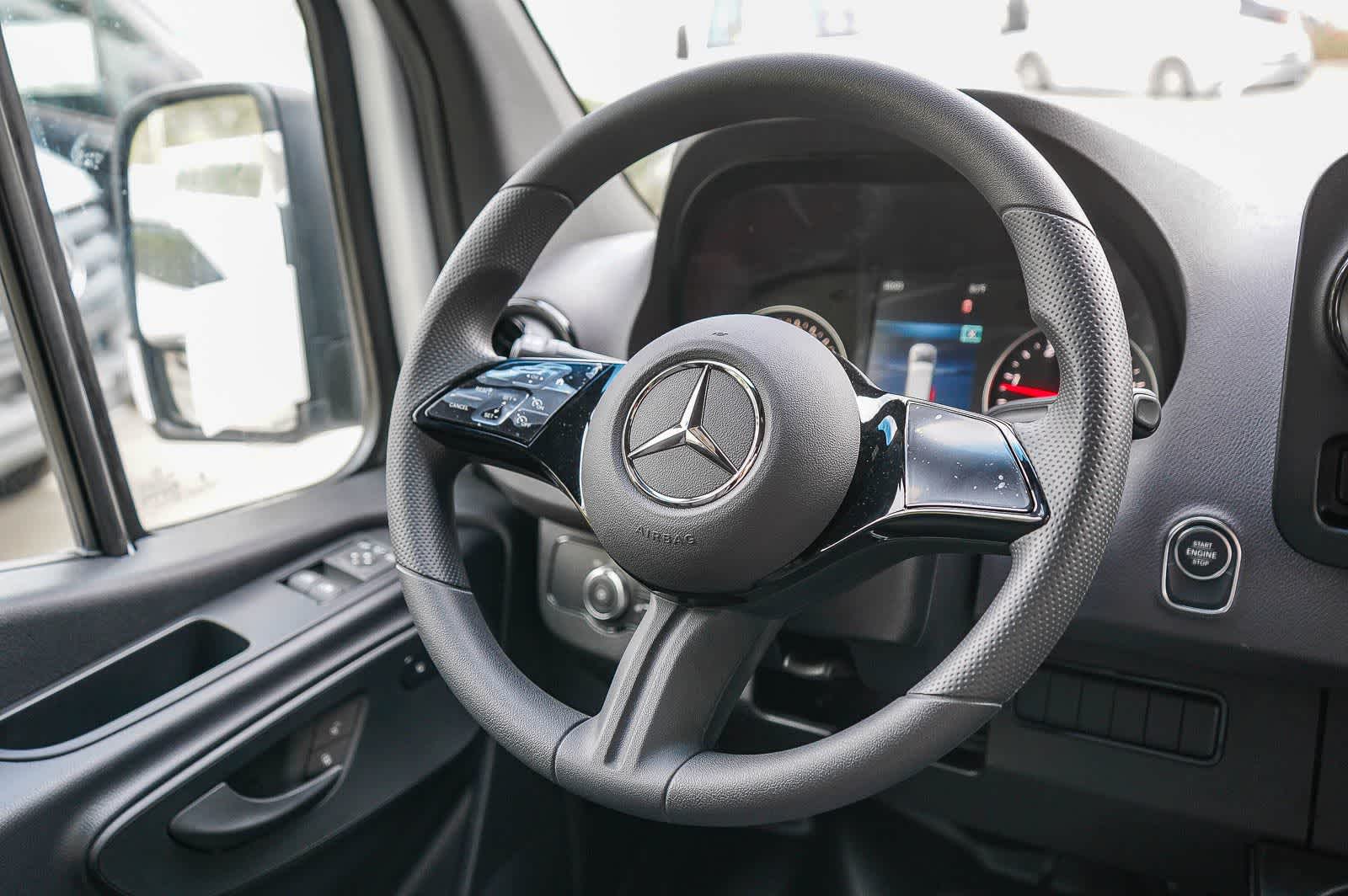 Thumbnail: 2026 Mercedes-Benz Sprinter - 15