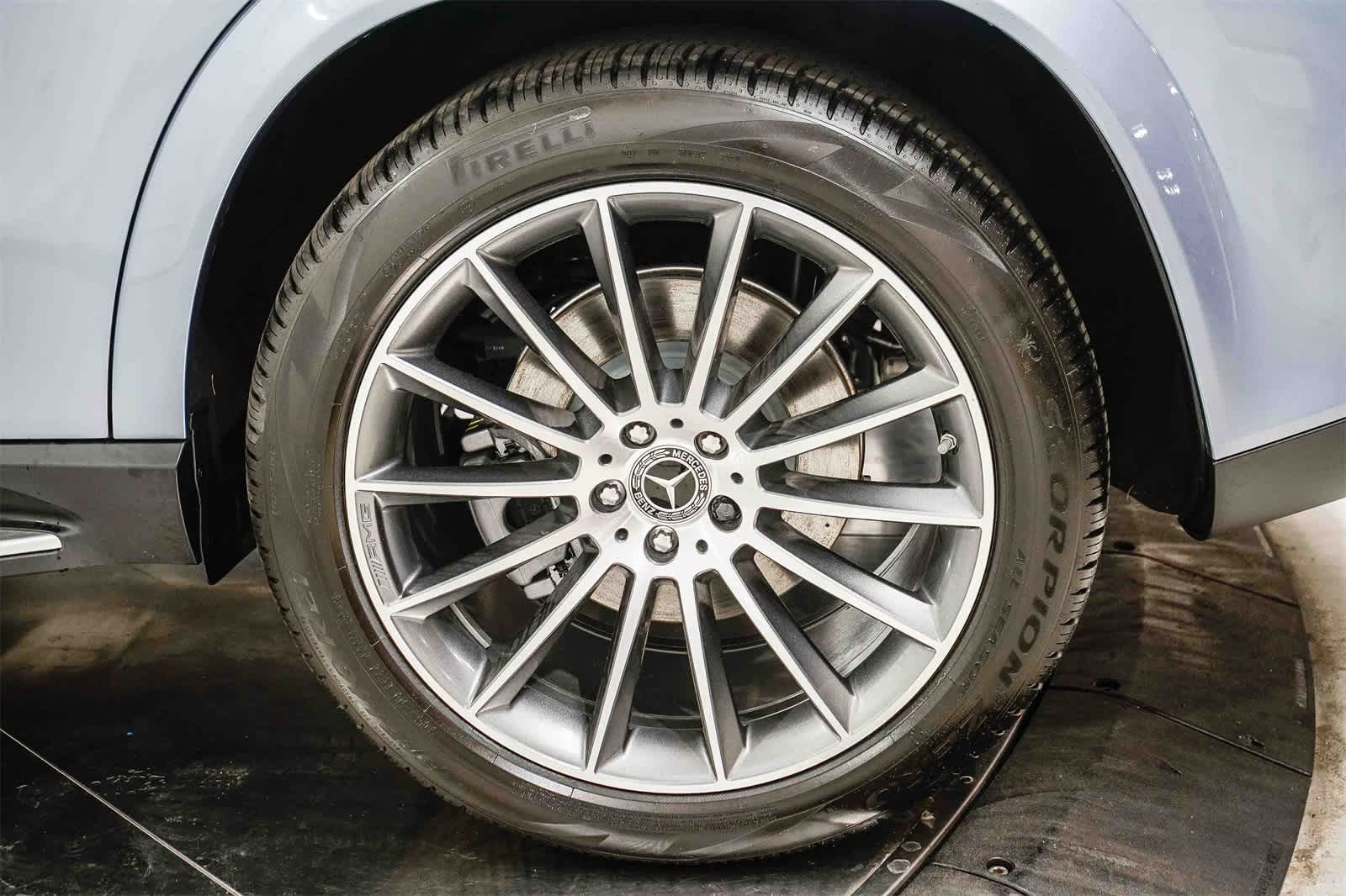 Thumbnail: 2026 Mercedes-Benz GLE - 10