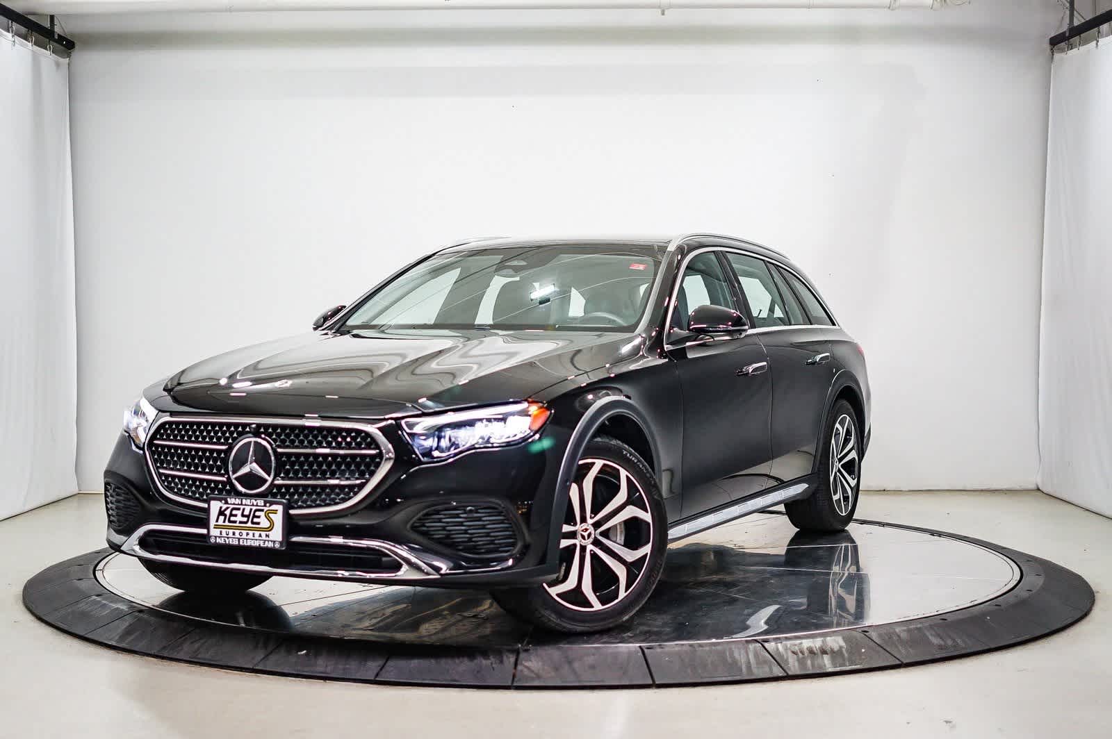 Thumbnail: 2025 Mercedes-Benz E-Class - 1