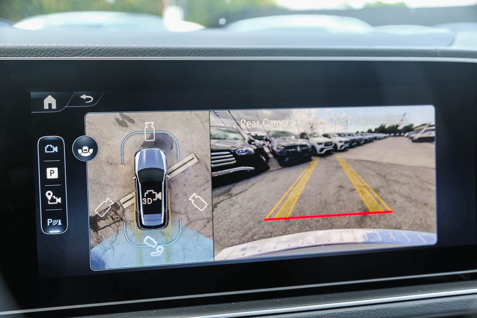 Thumbnail: 2026 Mercedes-Benz GLE - 25