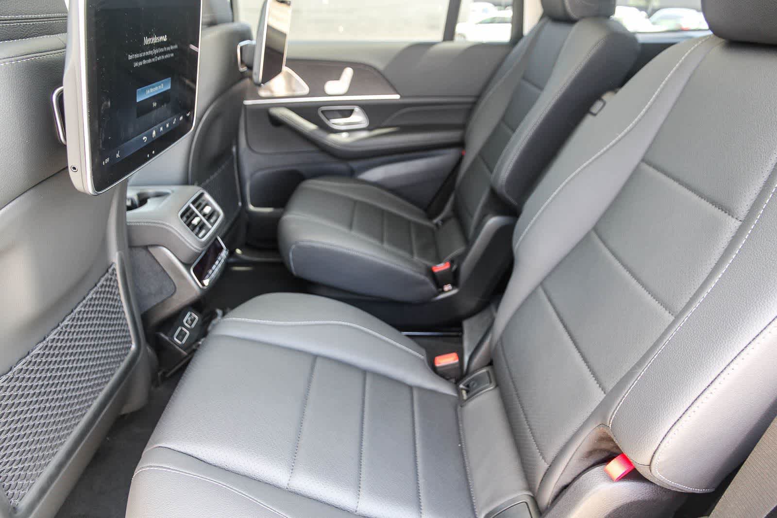 Thumbnail: 2026 Mercedes-Benz GLS - 20