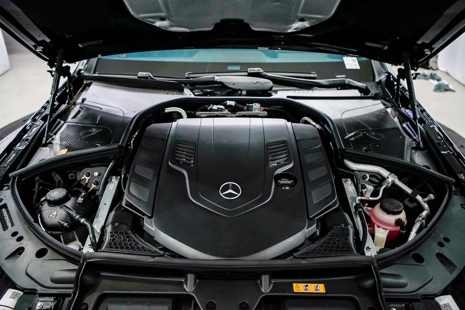 Thumbnail: 2025 Mercedes-Benz S-Class - 12