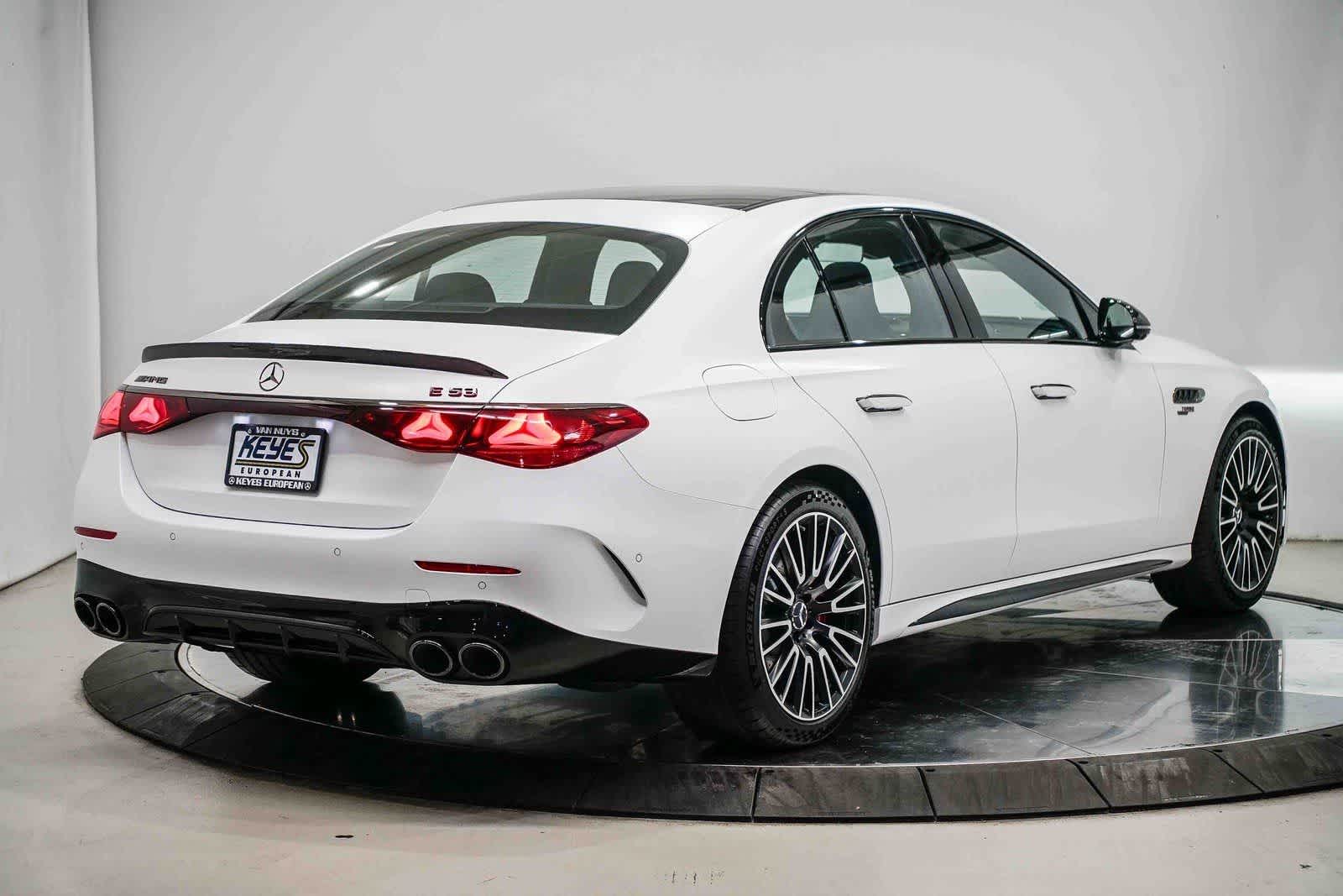 Thumbnail: 2026 Mercedes-Benz E-Class - 4