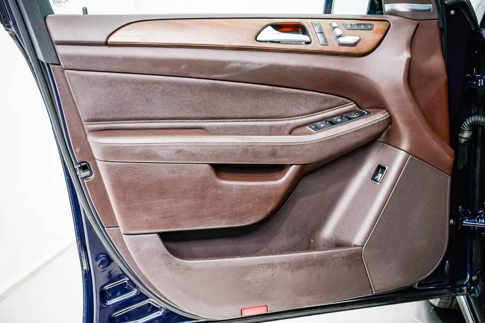 Thumbnail: 2017 Mercedes-Benz GLE - 19