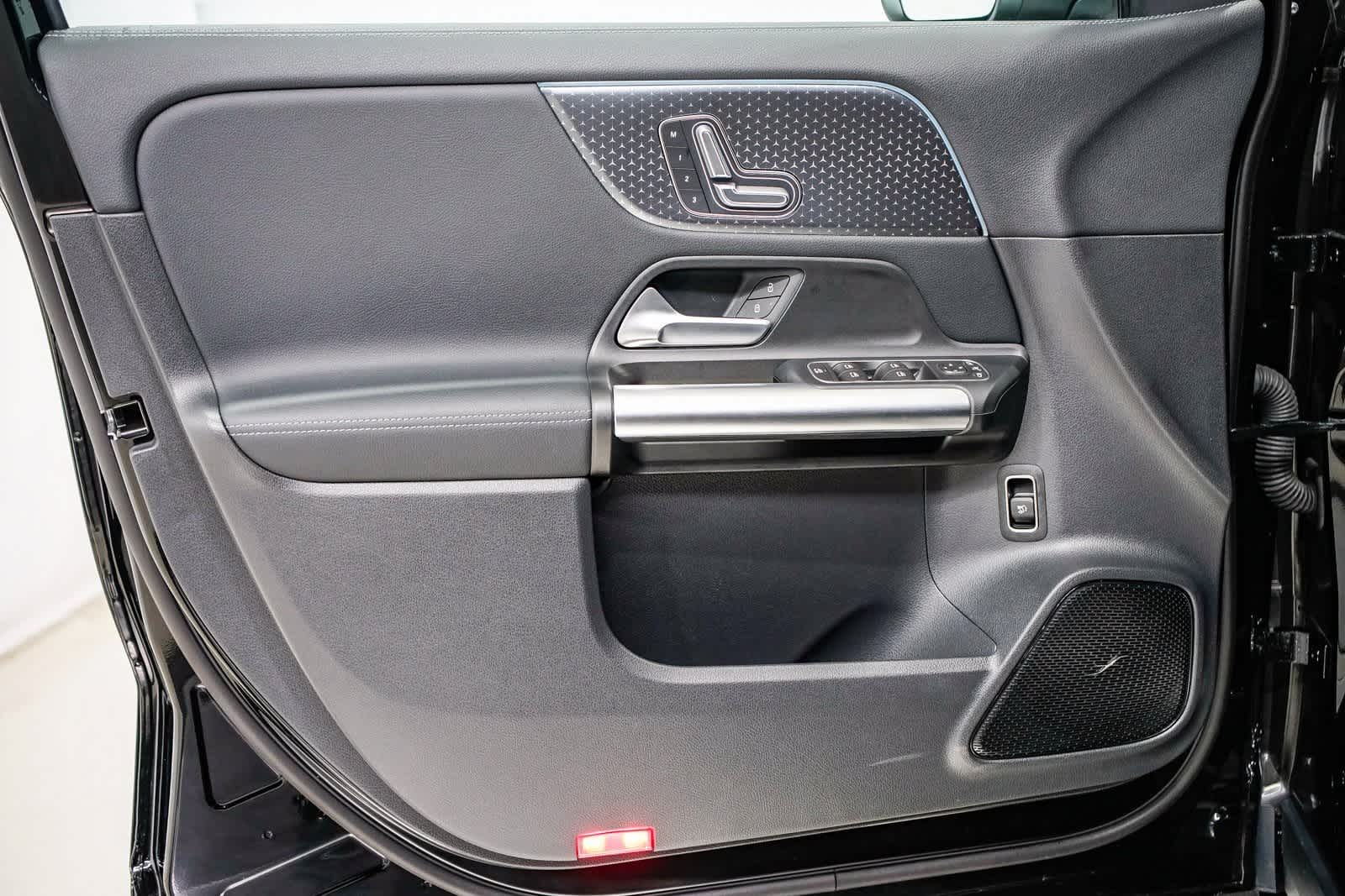 Thumbnail: 2025 Mercedes-Benz GLA - 18