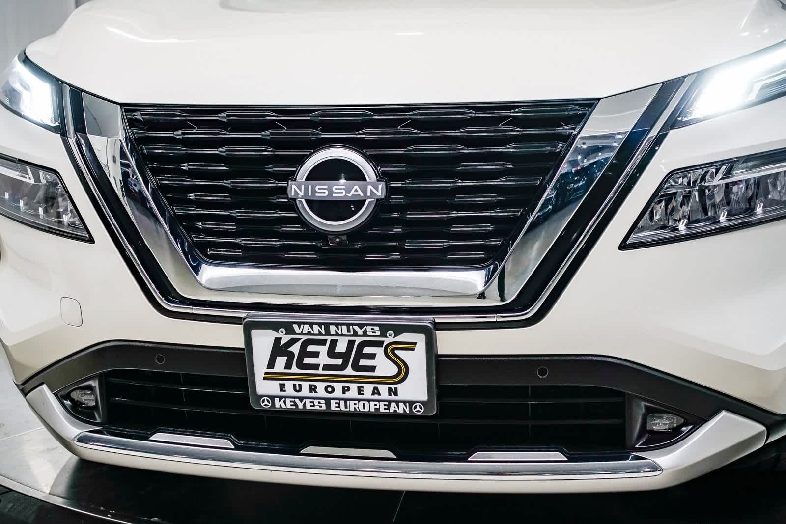 Thumbnail: 2022 Nissan Rogue - 8