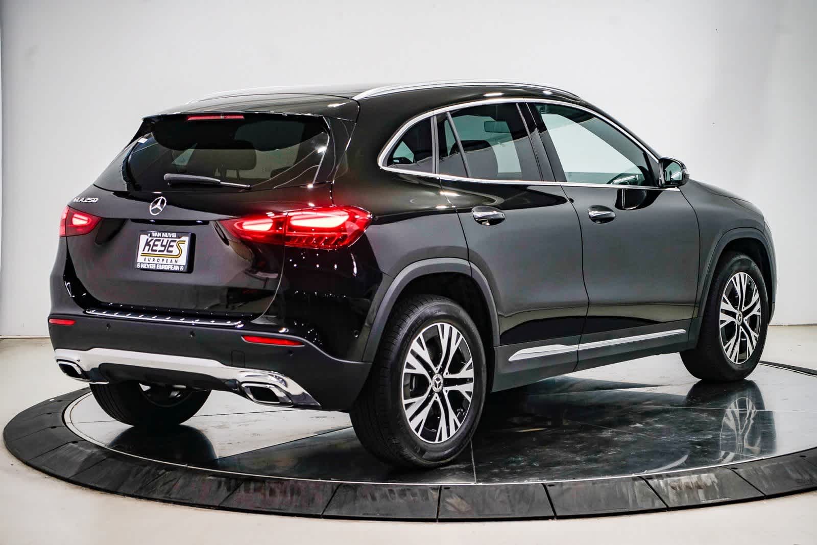 Thumbnail: 2025 Mercedes-Benz GLA - 4