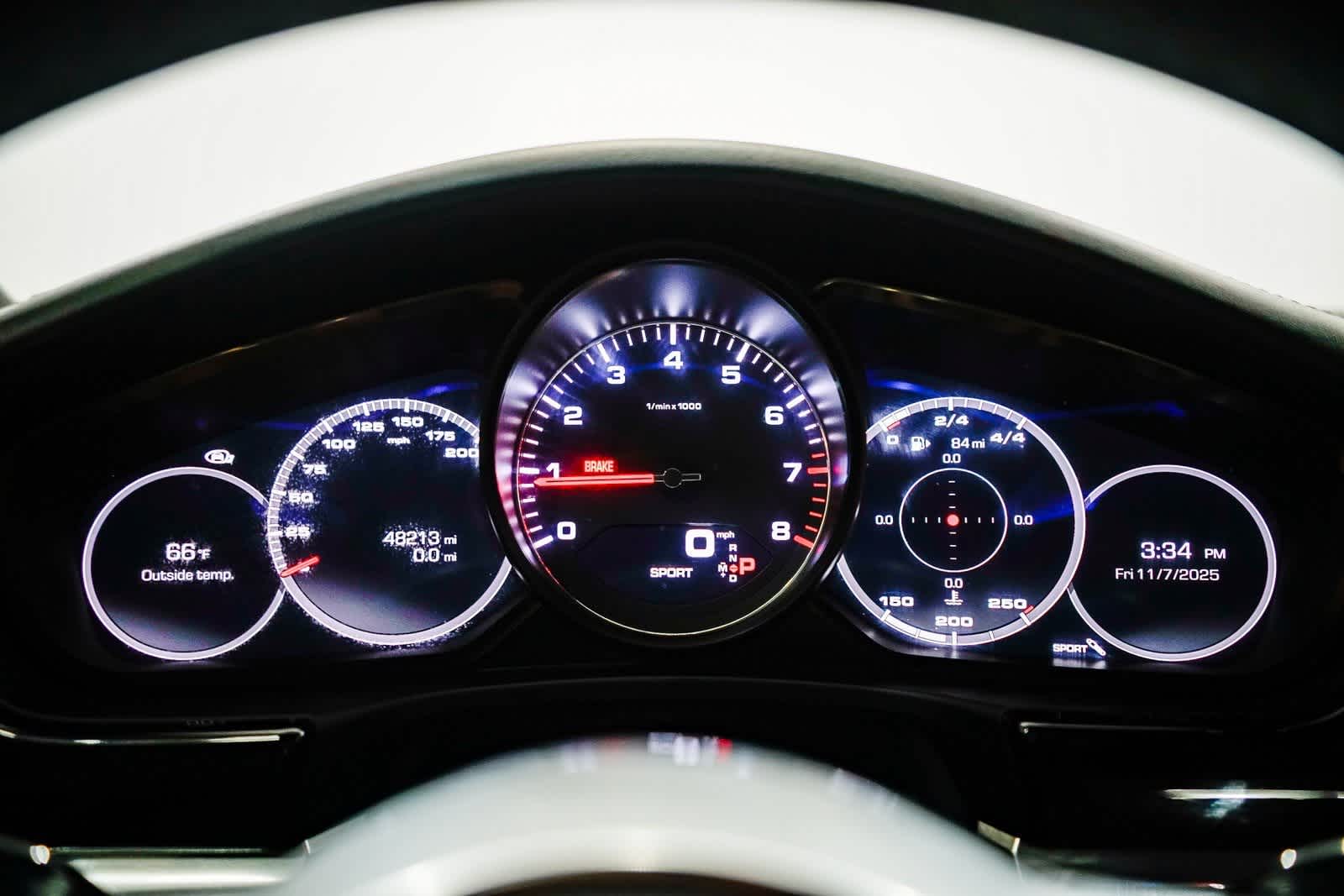 Thumbnail: 2018 Porsche Panamera - 26