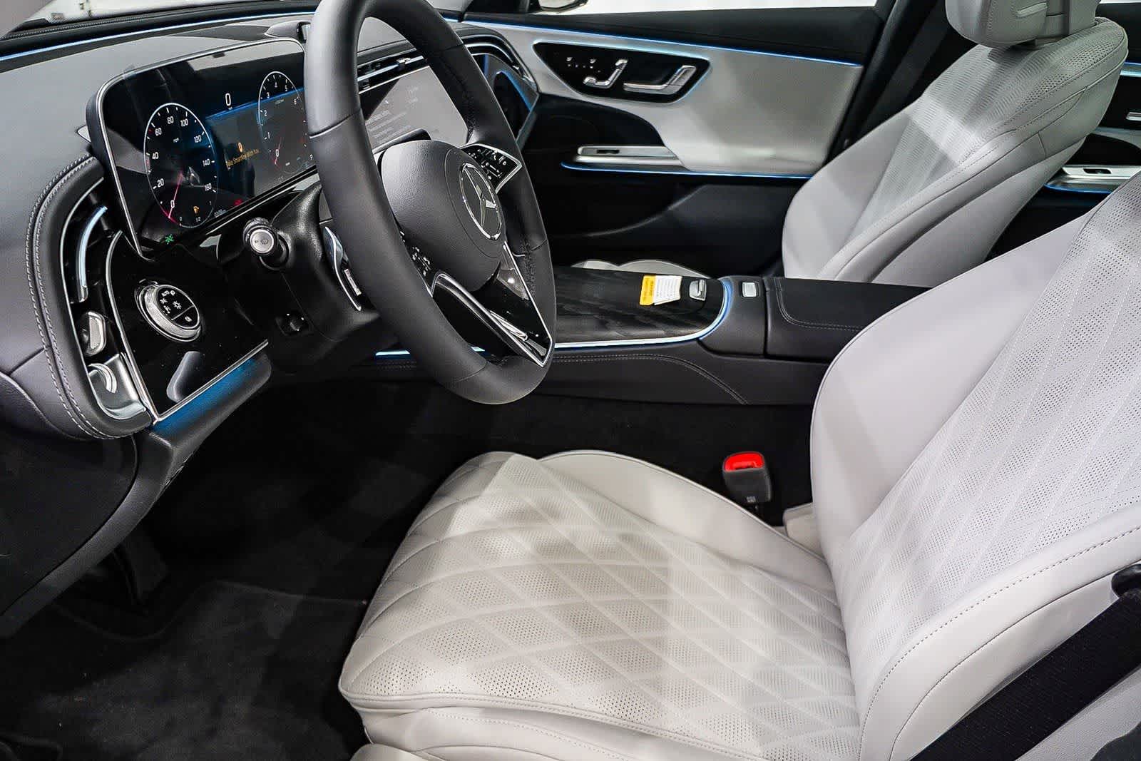 Thumbnail: 2026 Mercedes-Benz E-Class - 21