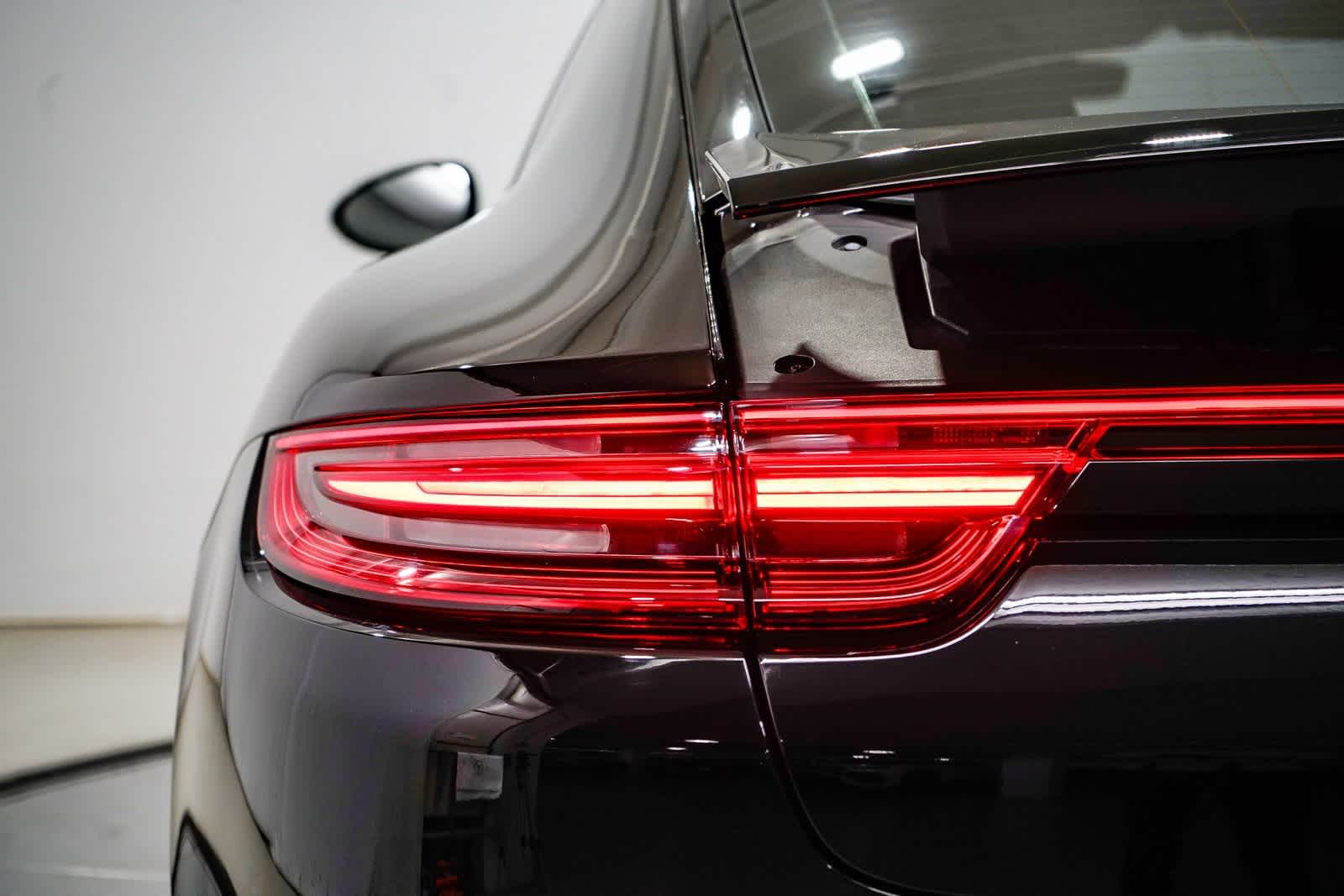 Thumbnail: 2018 Porsche Panamera - 9