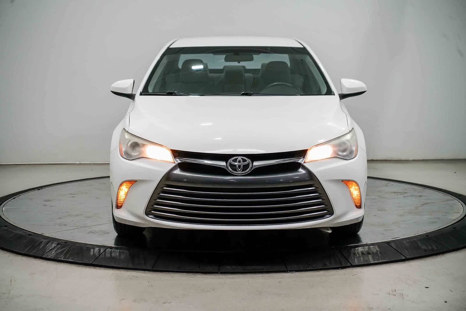 Thumbnail: 2017 Toyota Camry - 6