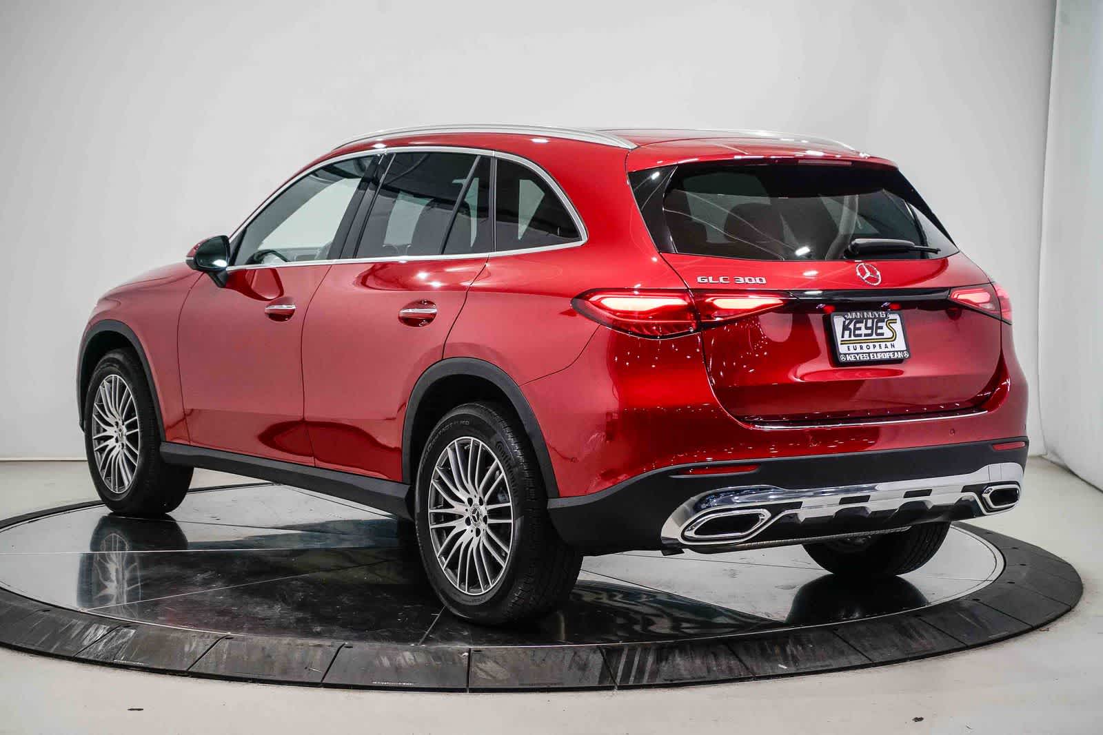 Thumbnail: 2026 Mercedes-Benz GLC - 2