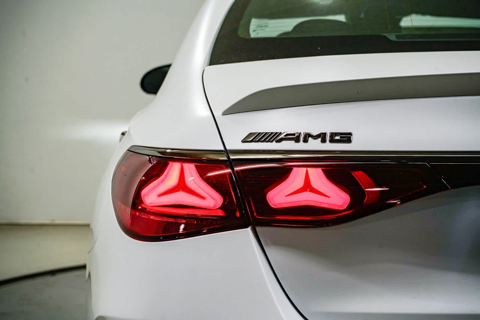 Thumbnail: 2025 Mercedes-Benz E-Class - 9