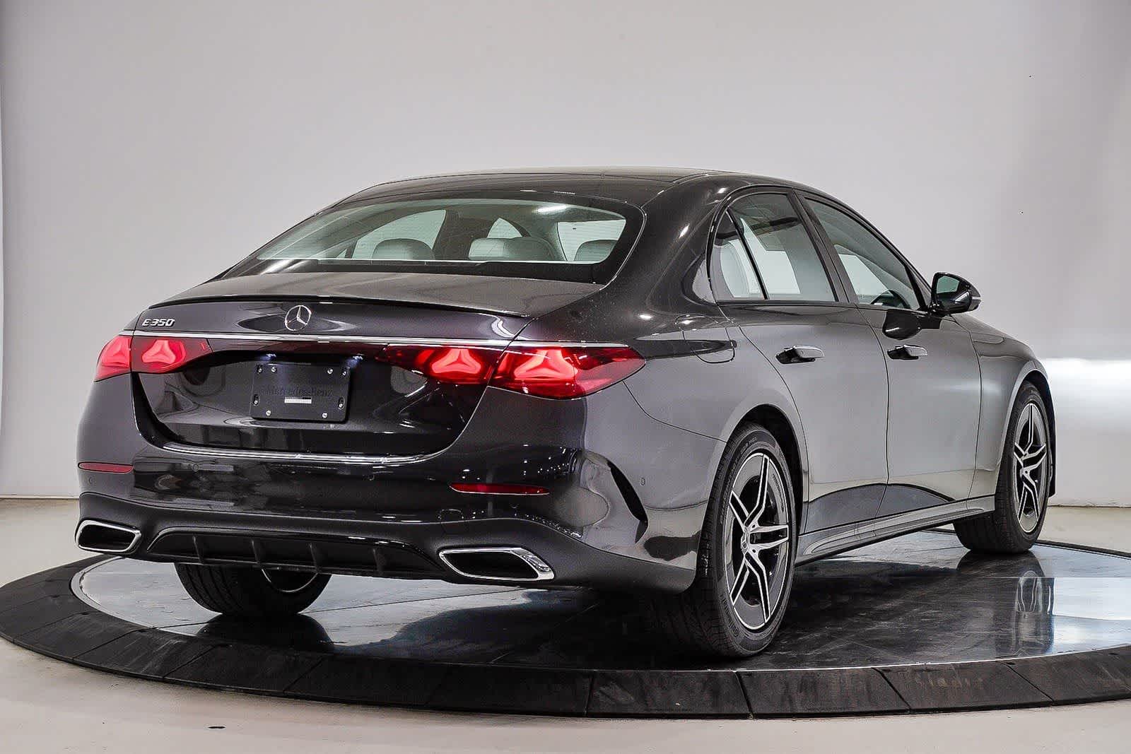 Thumbnail: 2026 Mercedes-Benz E-Class - 4