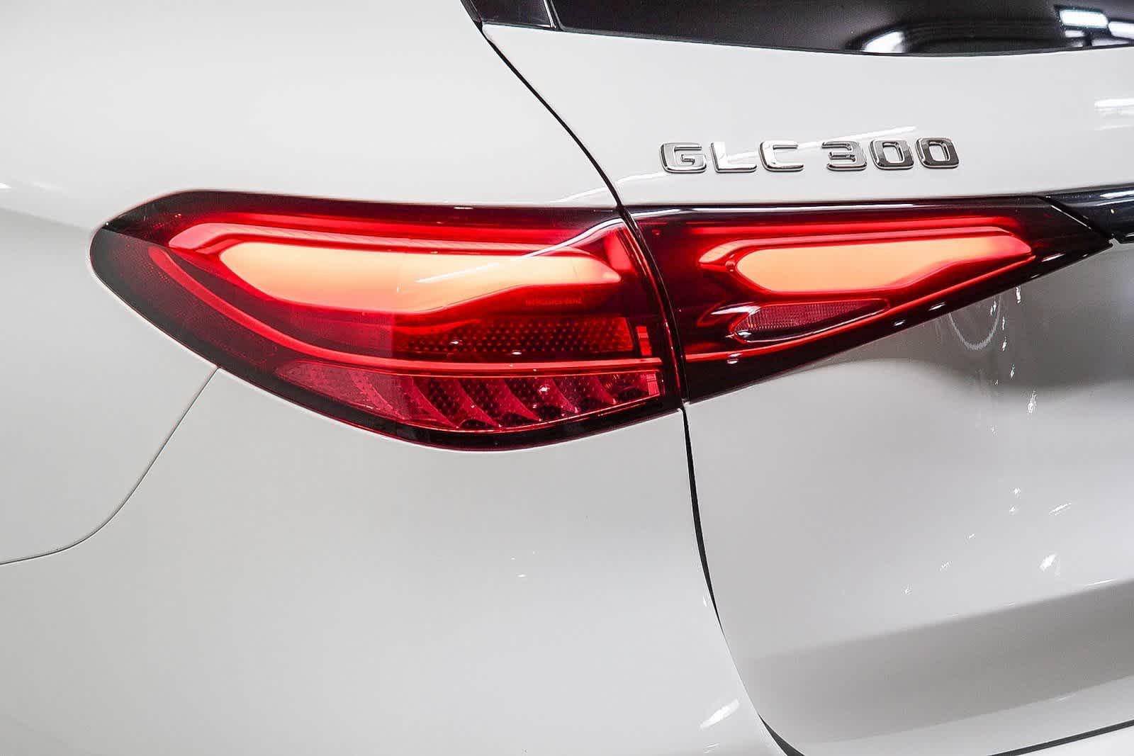 Thumbnail: 2025 Mercedes-Benz GLC - 7