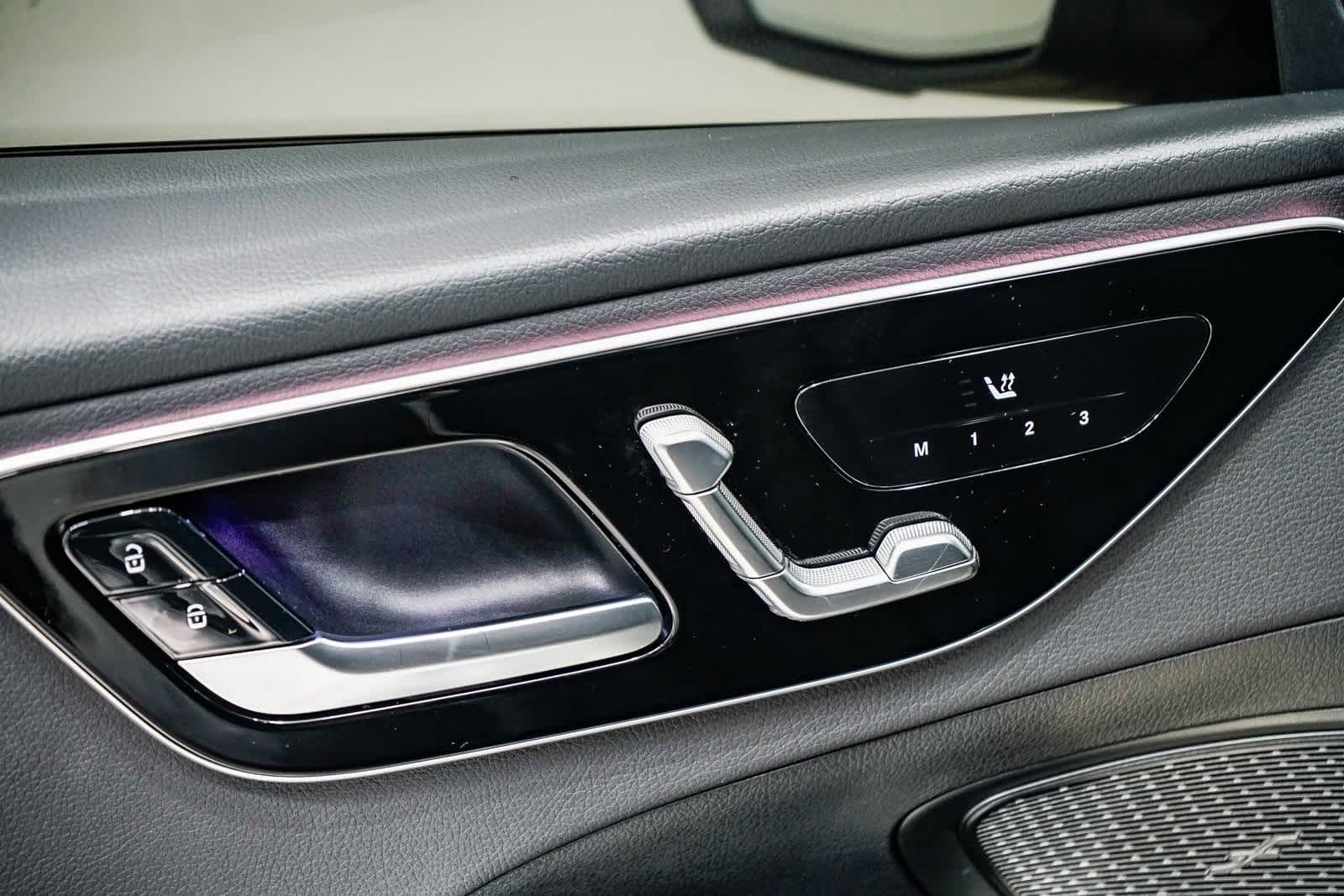 Thumbnail: 2023 Mercedes-Benz C-Class - 20