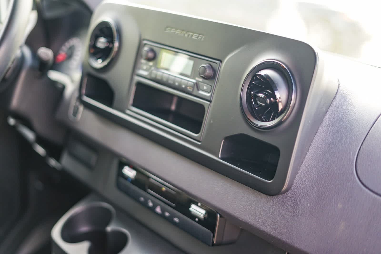 Thumbnail: 2023 Mercedes-Benz Sprinter - 12