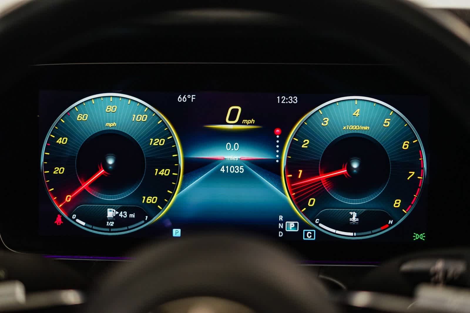 Thumbnail: 2022 Mercedes-Benz E-Class - 27