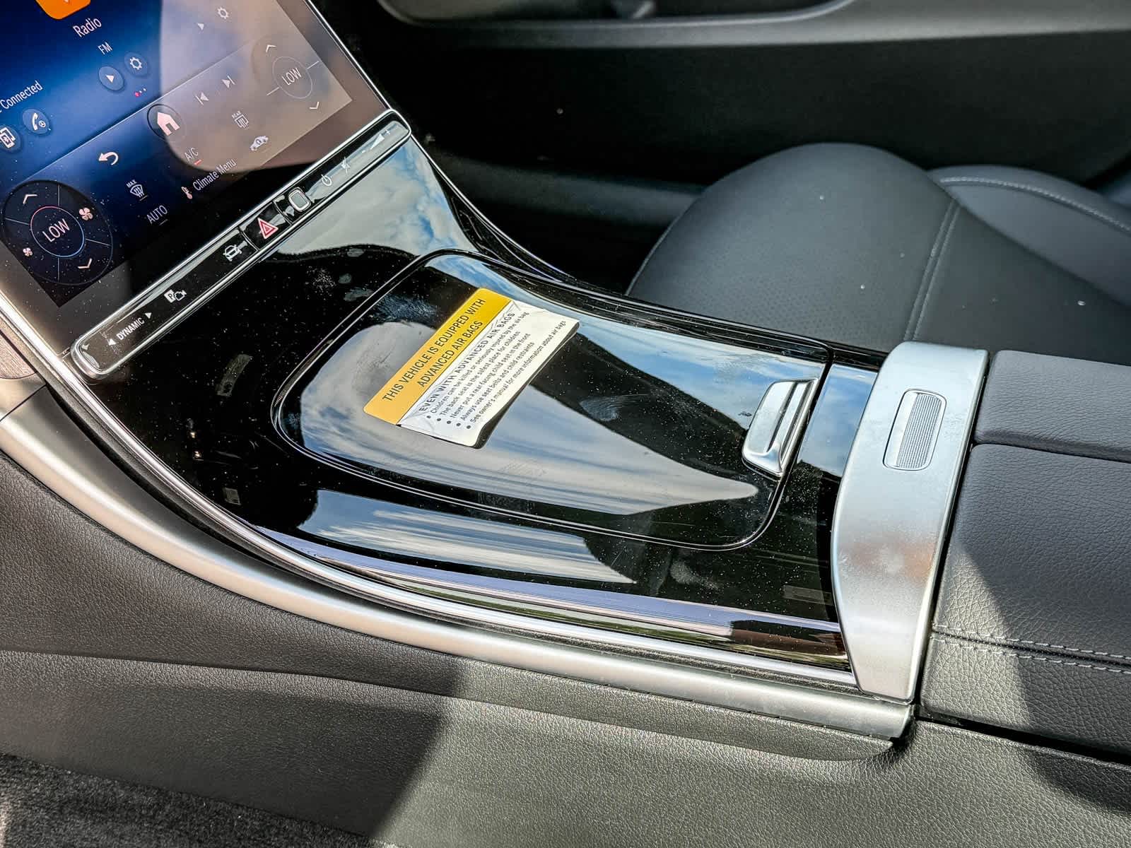 Thumbnail: 2025 Mercedes-Benz C-Class - 21