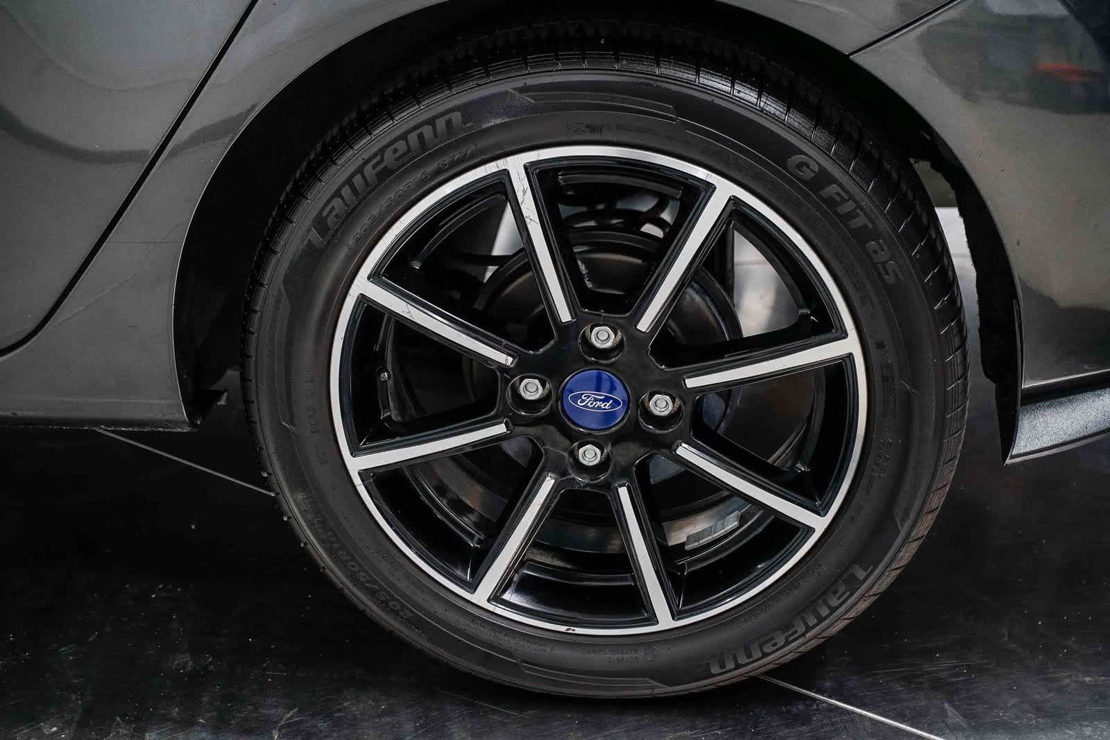 Thumbnail: 2017 Ford Fiesta - 10