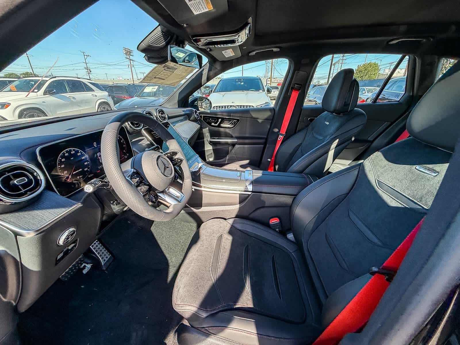 Thumbnail: 2025 Mercedes-Benz GLC - 19