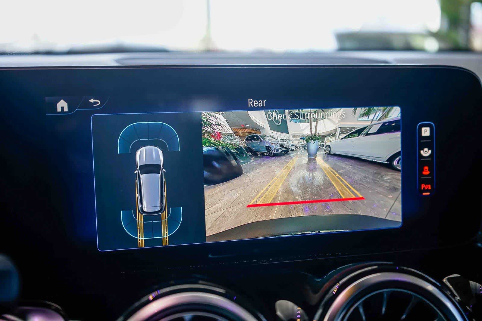 Thumbnail: 2024 Mercedes-Benz EQB - 24