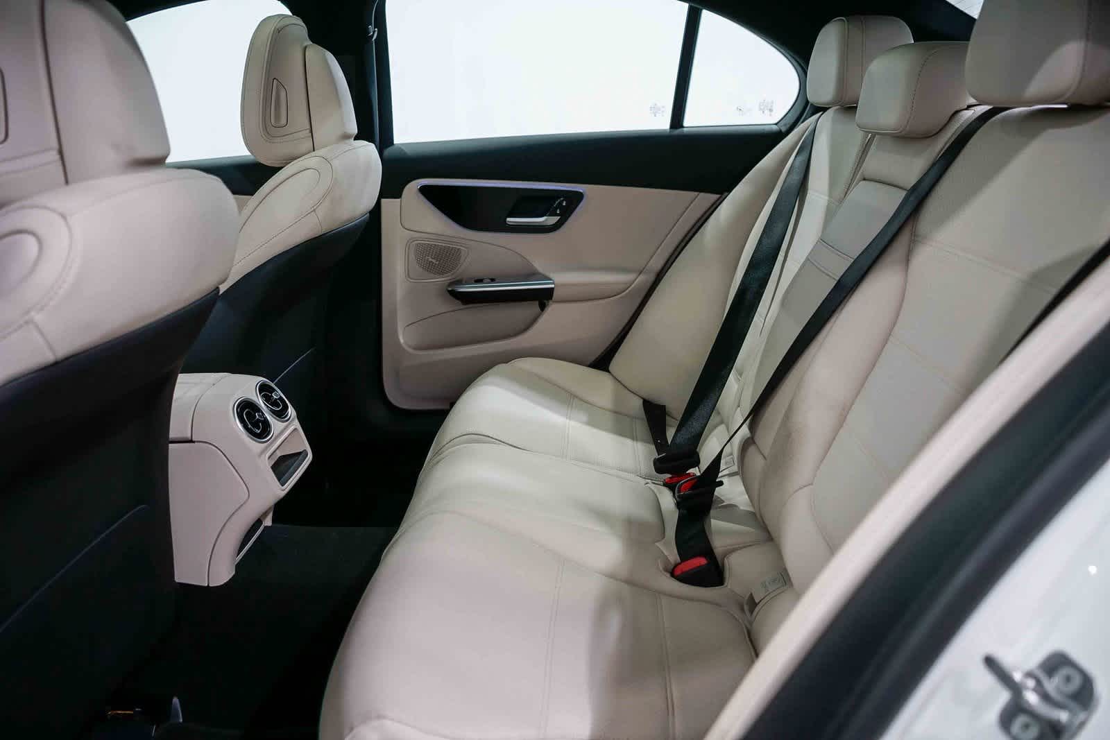 Thumbnail: 2025 Mercedes-Benz C-Class - 18