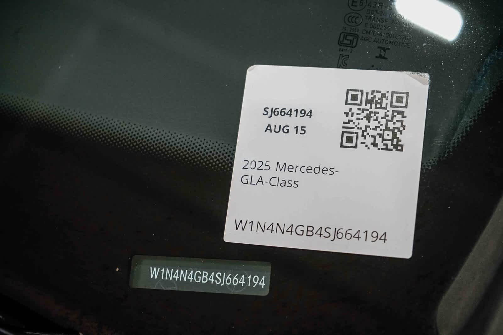 Thumbnail: 2025 Mercedes-Benz GLA - 28