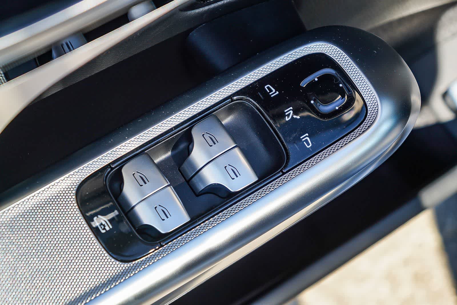 Thumbnail: 2026 Mercedes-Benz E-Class - 25