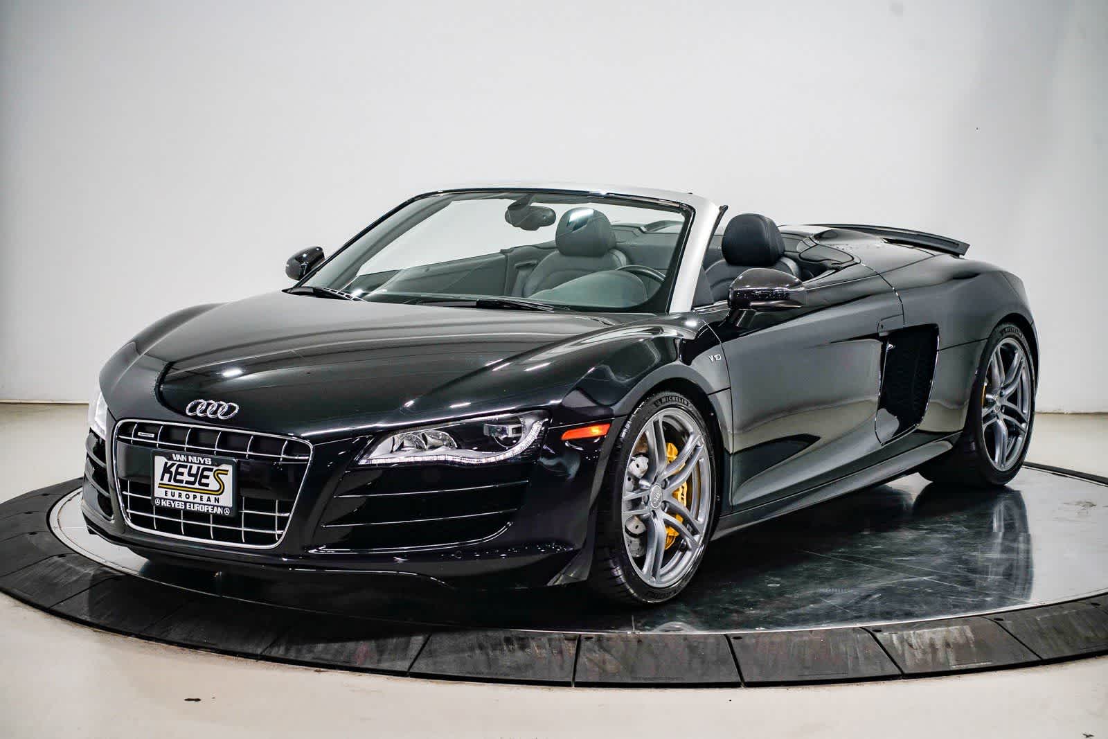 Thumbnail: 2011 Audi R8 - 7