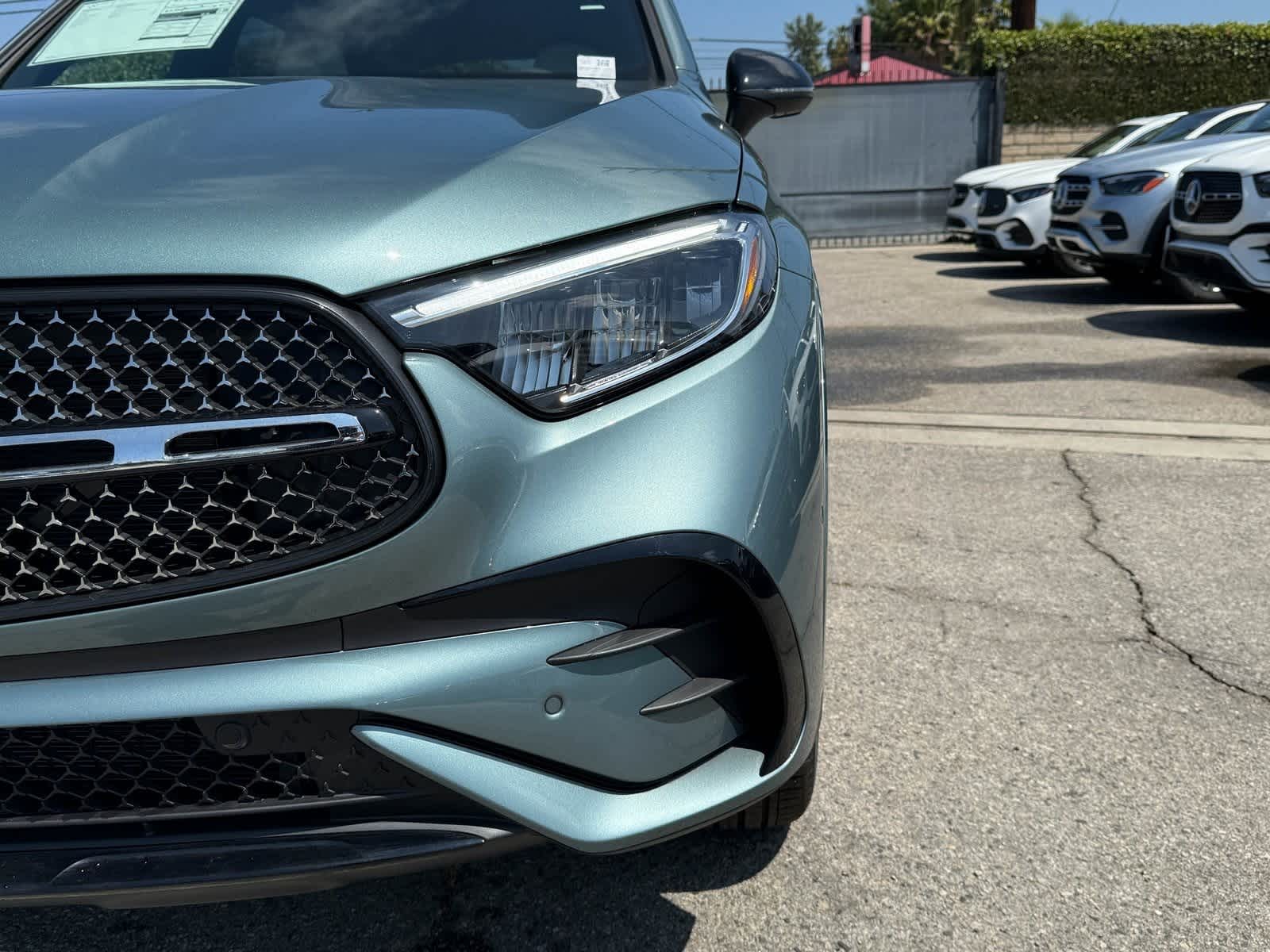 Thumbnail: 2025 Mercedes-Benz GLC - 10