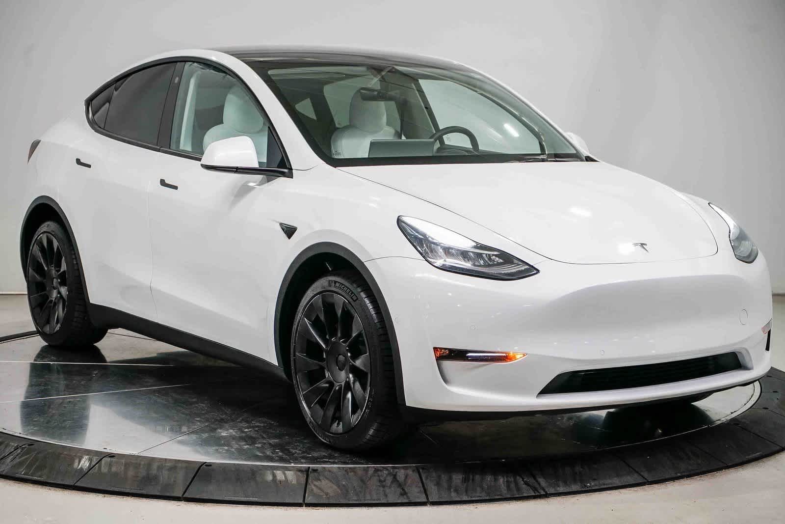 Thumbnail: 2022 Tesla Model Y - 5