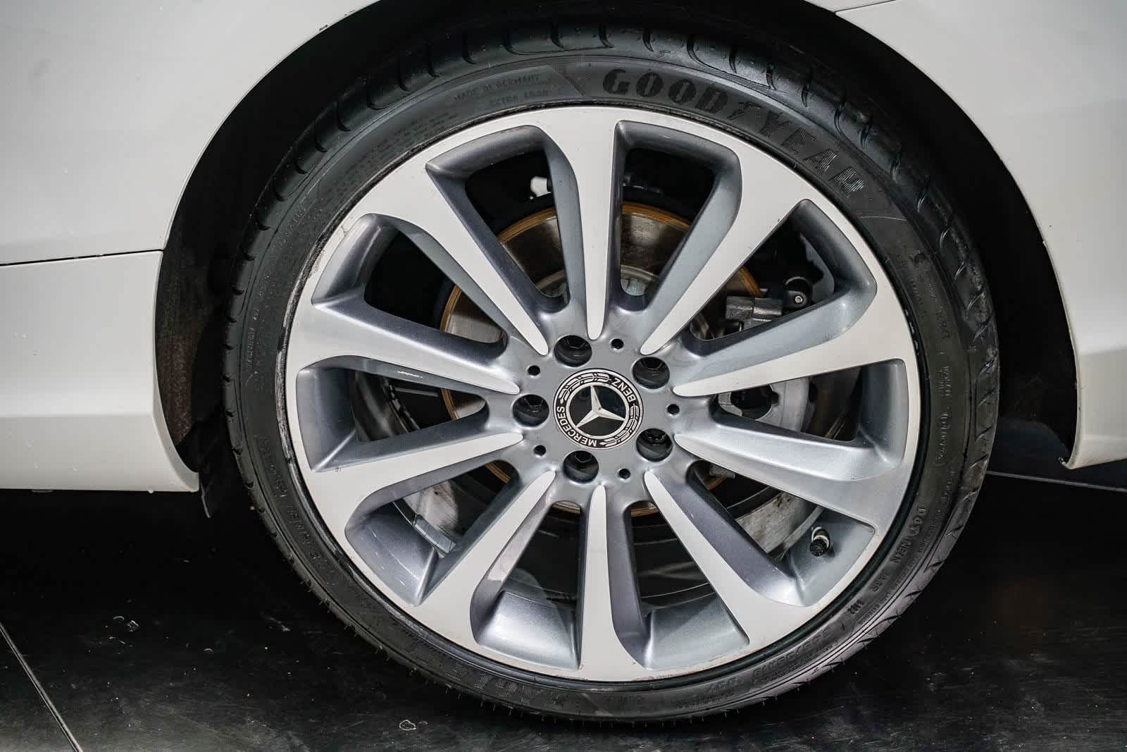 Thumbnail: 2018 Mercedes-Benz C-Class - 10