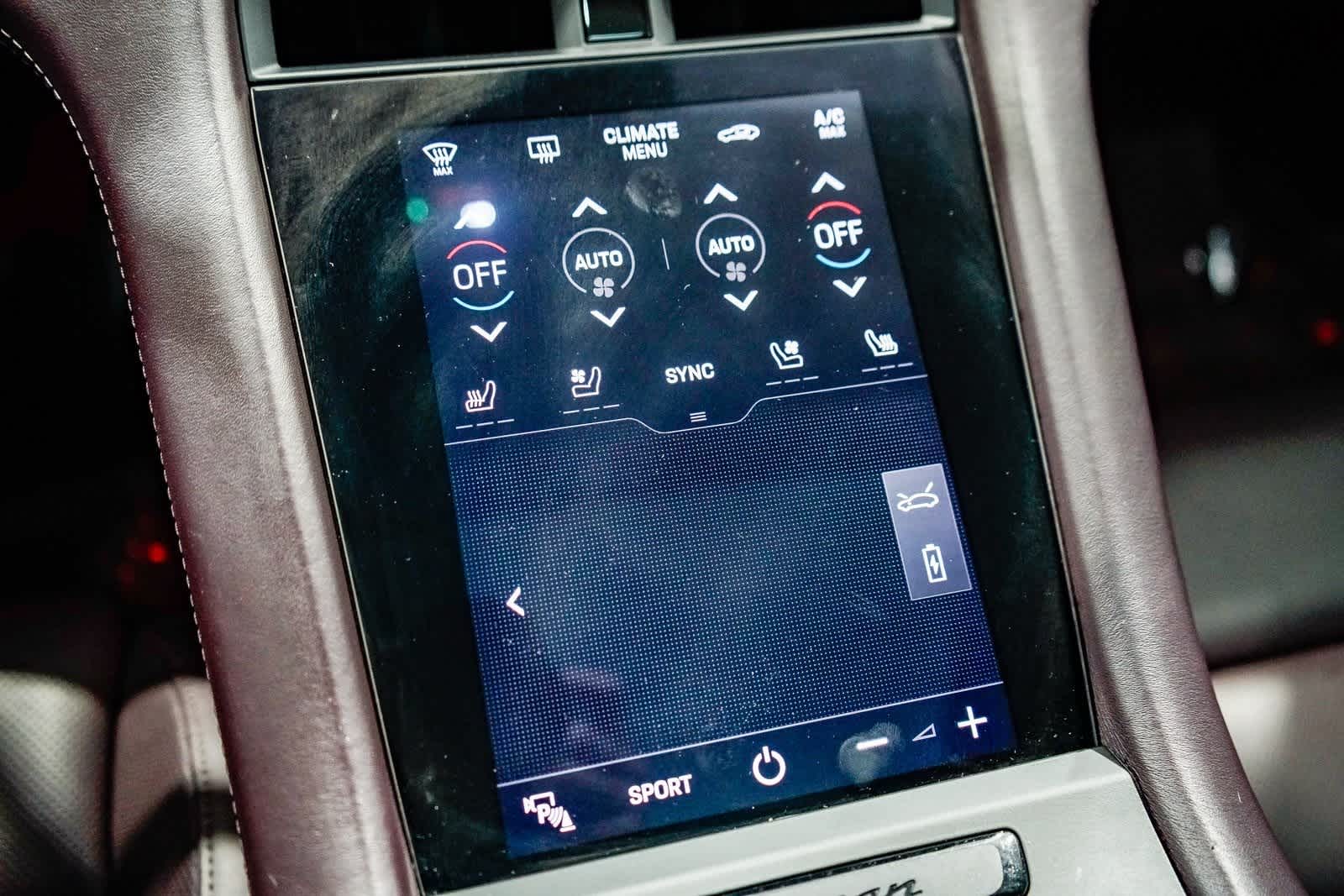 Thumbnail: 2023 Porsche Taycan - 23