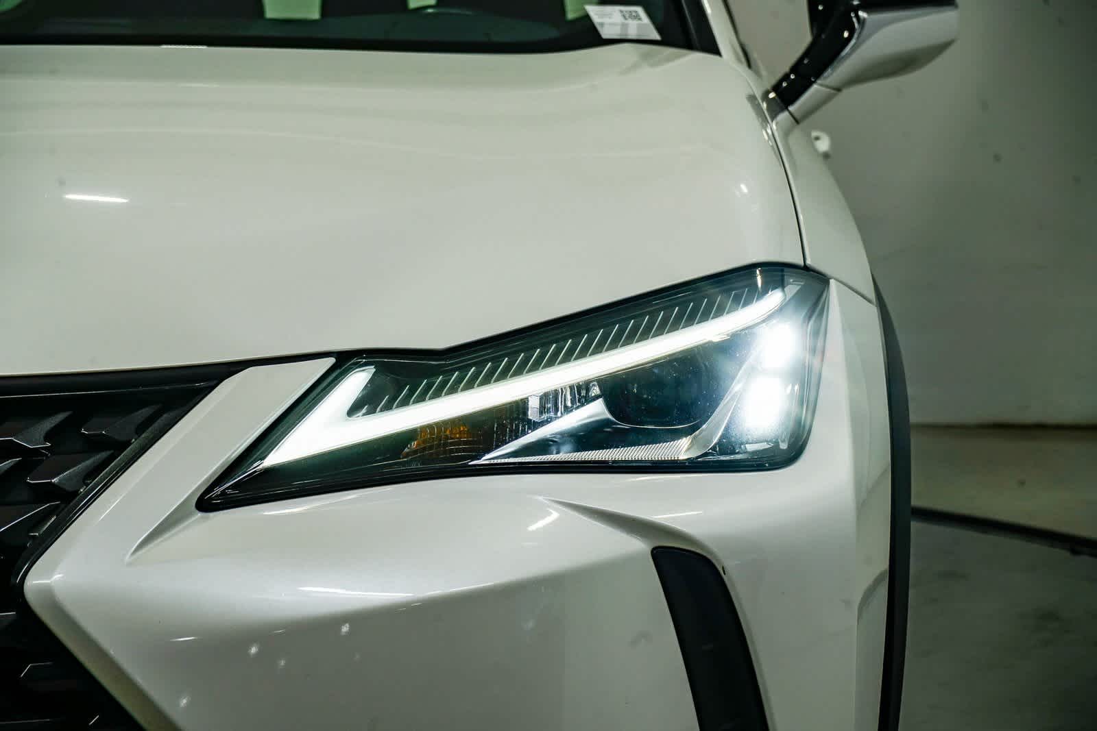Thumbnail: 2021 Lexus UX - 7
