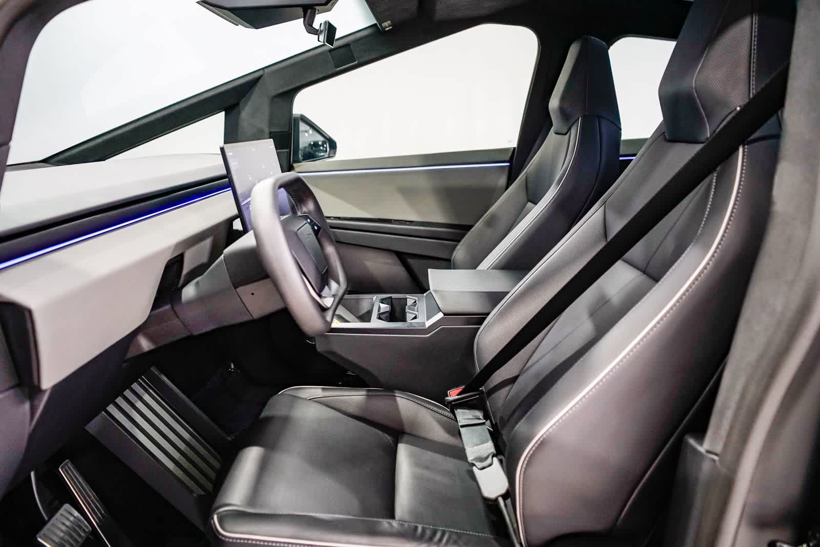 Thumbnail: 2024 Tesla Cybertruck - 17